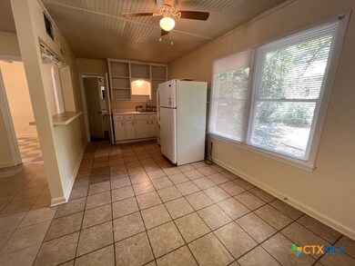 443 Lindsey St unit 443, San Marcos, TX 78666 - photo 7