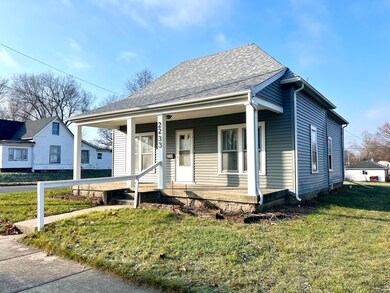 2233 Fairview St, Anderson, IN 46016 - photo 2