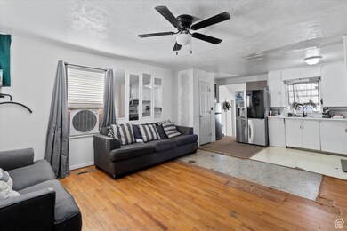 98 S 350 E, Clearfield, UT 84015 - photo 3