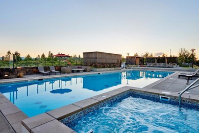 61908 Hosmer Lake Dr, Bend, OR 97702 - photo 6