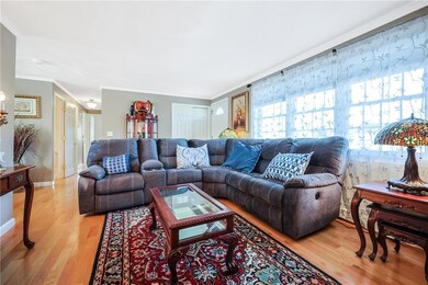 6 Corte Real Dr, Bristol, RI 02809 - photo 4