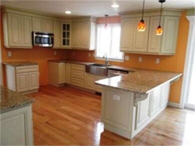 9 Eastern Ave, Burlington, MA 01803 - photo 3