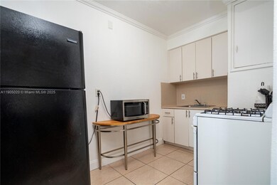 7445 Harding Ave unit 213, Miami Beach, FL 33141 - photo 6