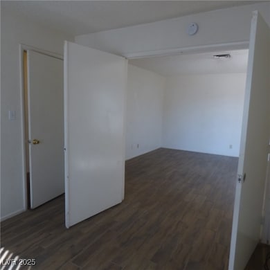 7066 Forest Vista St, Las Vegas, NV 89147 - photo 5