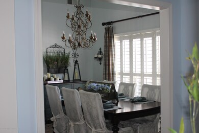 Dining (2)
