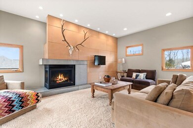 5237 Brust Dr-6-SMALL