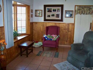 Family Room with Bay Window
