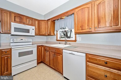 1406 Carroll Ct, Woodbine, MD 21797 - photo 6