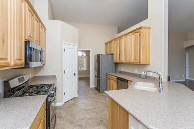 979 N Grandview, Paulden, AZ 86334 - photo 4