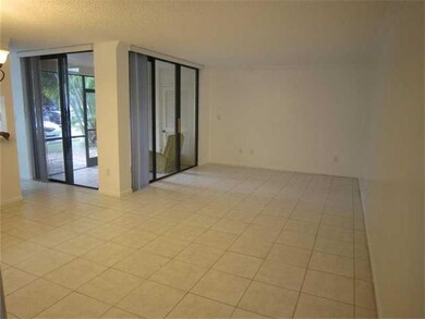 3570 Magellan Cir unit 225, Miami, FL 33180 - photo 4