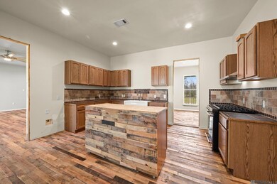 3790 Kahns Rd, Port Allen, LA 70767 - photo 6