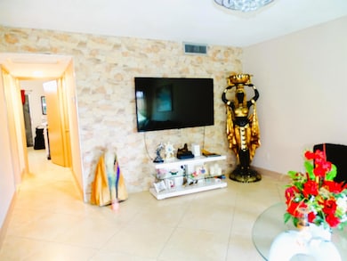 3100 Springdale Blvd unit 310, Palm Springs, FL 33461 - photo 3