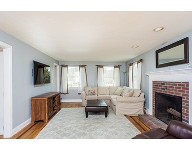 312 Edgewater Dr, Pembroke, MA 02359 - photo 7