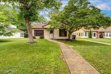 113 Lexington Dr Little Egg-large-001-00