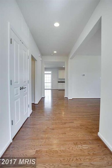 43688 Sweetbay St, California, MD 20619 - photo 4