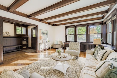 4856 Dupont Ave S - Web Quality - 009 - 07 Living Room.jpg