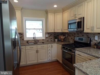 4226 Crosswick Turn, Bowie, MD 20715 - photo 4