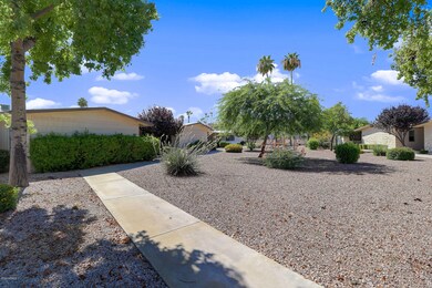 10250 W Palmeras Dr, Sun City, AZ 85373 - photo 5