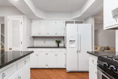 5617 Linworth Rd, Columbus, OH 43235 - photo 7