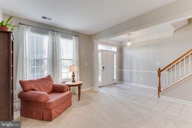 734 Chevington Ct, Woodbridge, VA 22191 - photo 7