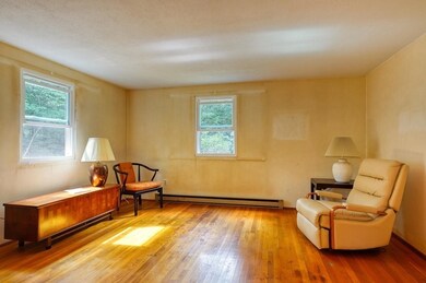 79 Hall St, Dunstable, MA 01827 - photo 3