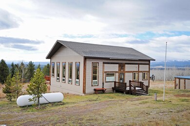 445 Aspen Loop