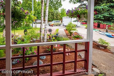 01f-Porch