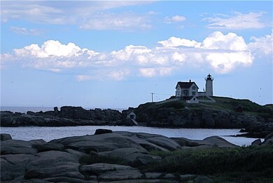 36 Garrison Ave, York, ME 03909 - photo 6