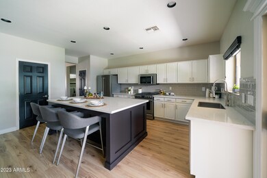 1121EPowellWay-1