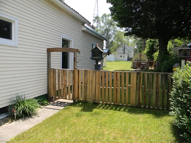 302 1st St, Ludington, MI 49431 - photo 7