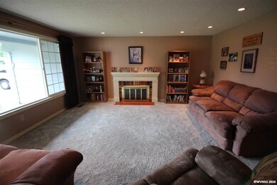 5645 Arcade Ave NE, Keizer, OR 97303 - photo 2