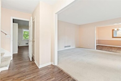 4201 Fairgreen Terrace NE, Marietta, GA 30068 - photo 5