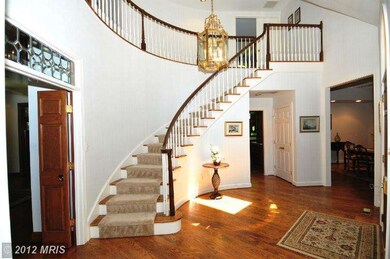 8104 Vista Point Ln, Fairfax Station, VA 22039 - photo 2