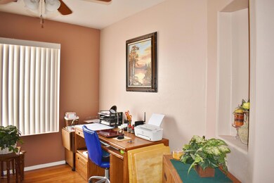Den/sitting room