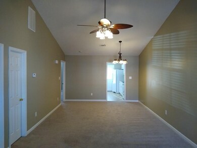 573 Edgecliff Ln, Evans, GA 30809 - photo 7