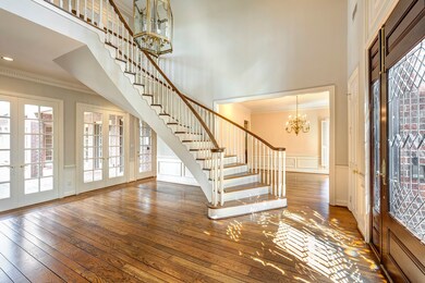 11640 Arrowwood Cir, Houston, TX 77063 - photo 2