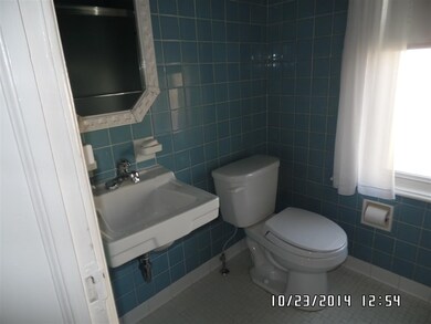 Pretty tile & new toilet