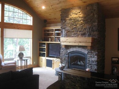 2840 NW Lakemont Dr, Bend, OR 97701 - photo 4