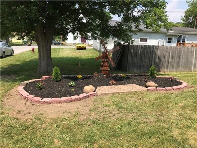 Landscape - front of house