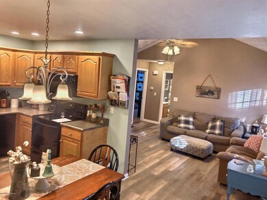 531 Forest Ridge Dr, Mount Washington, KY 40047 - photo 6