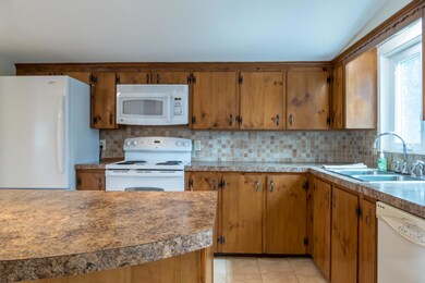 134 Maquoit Dr, Freeport, ME 04032 - photo 5