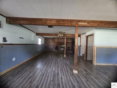 102 Feaster St, Windsor, MO 65360 - photo 3