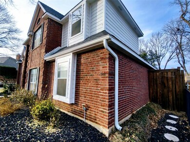 1605 Warwickshire Ct W, Bedford, TX 76021 - photo 4