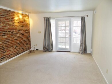 940 Adam Dr unit E, Pittsburgh, PA 15216 - photo 5