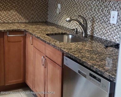 Granite Counters with Backsplash