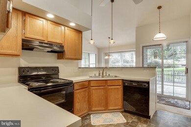 10718 Cobblestone Dr, Spotsylvania, VA 22553 - photo 2