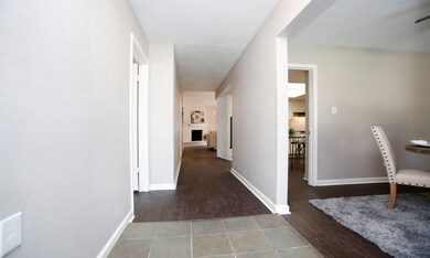 5915 Victory Dr, Houston, TX 77088 - photo 3
