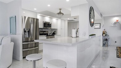 Avant Garde Condominiums unit 1510W, Hallandale Beach, FL 33009 - photo 3