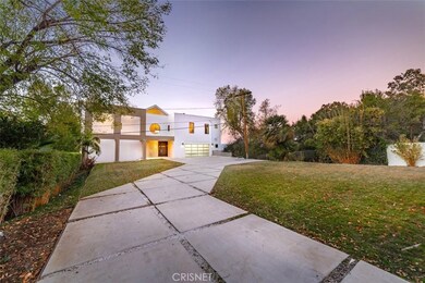 22139 Mulholland Dr, Woodland Hills, CA 91364 - photo 5