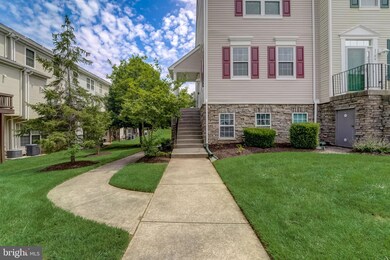 2704 Oak Leaf Ct, Odenton, MD 21113 - photo 3